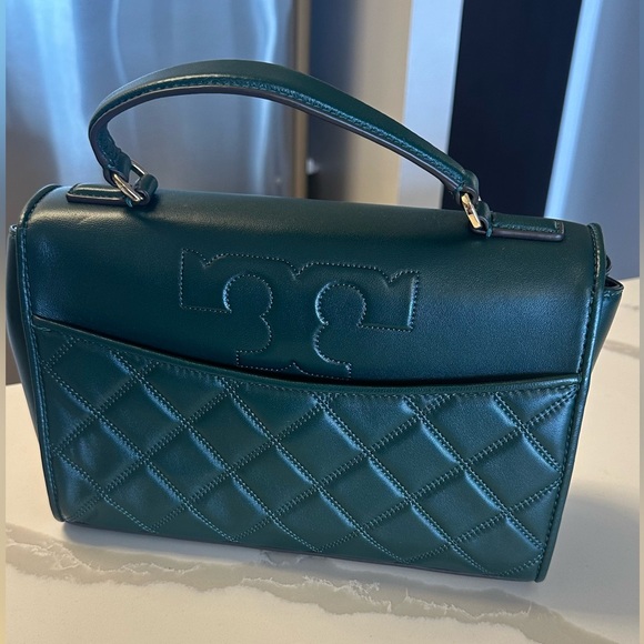 Like new, Tory Burch Savannah top handle / shoulder strap emerald green leather - Picture 6 of 8